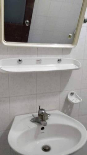 Cho thuê nhà ngõ chợ Khâm Thiên Đống Đa 36m x 5 tầng, giá 10tr/tháng - 1