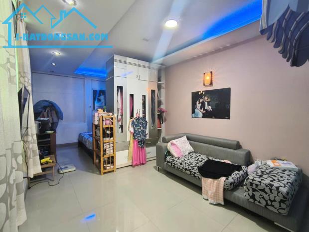 Bán nhà quận 6, đường Hậu Giang, 40m2, hẻm rộng, 5 tầng, 6.5 tỷ - 2