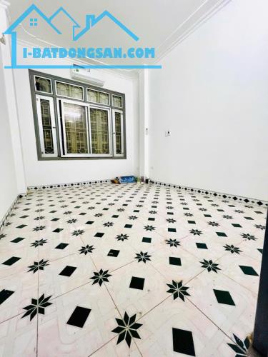 NHÀ KHƯƠNG TRUNG GẦN ÔTÔ 28M X 4 TẦNG  GIÁ NHỈNH 5 TỶ - NHÀ XÂY CHẮC CHẮN Ở LUÔN - 1