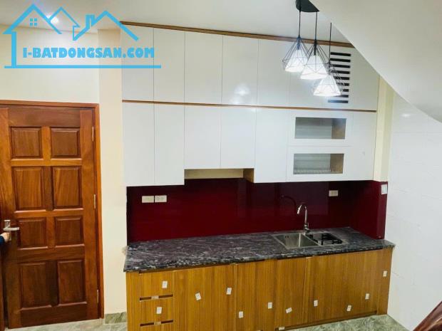 NHÀ KHƯƠNG TRUNG GẦN ÔTÔ 28M X 4 TẦNG  GIÁ NHỈNH 5 TỶ - NHÀ XÂY CHẮC CHẮN Ở LUÔN - 2