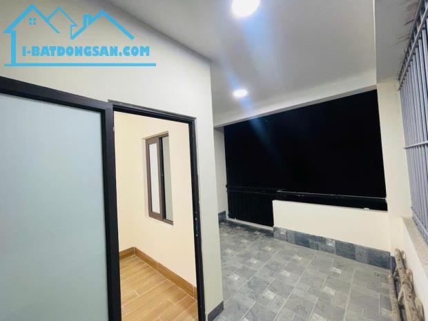 NHÀ KHƯƠNG TRUNG GẦN ÔTÔ 28M X 4 TẦNG  GIÁ NHỈNH 5 TỶ - NHÀ XÂY CHẮC CHẮN Ở LUÔN - 3