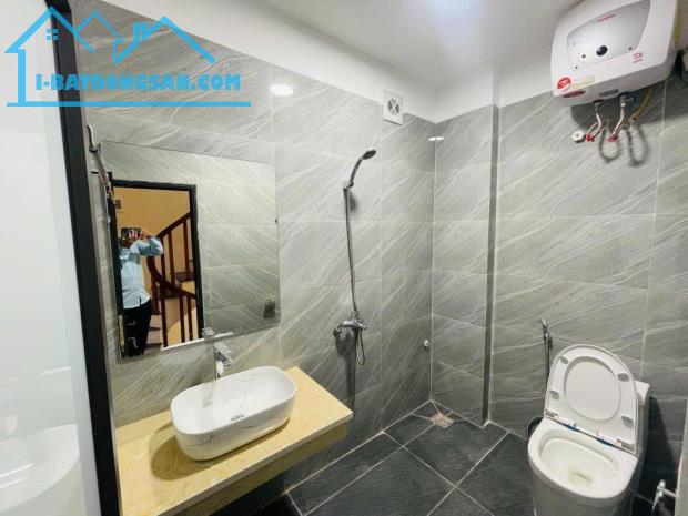 NHÀ KHƯƠNG TRUNG GẦN ÔTÔ 28M X 4 TẦNG  GIÁ NHỈNH 5 TỶ - NHÀ XÂY CHẮC CHẮN Ở LUÔN - 4