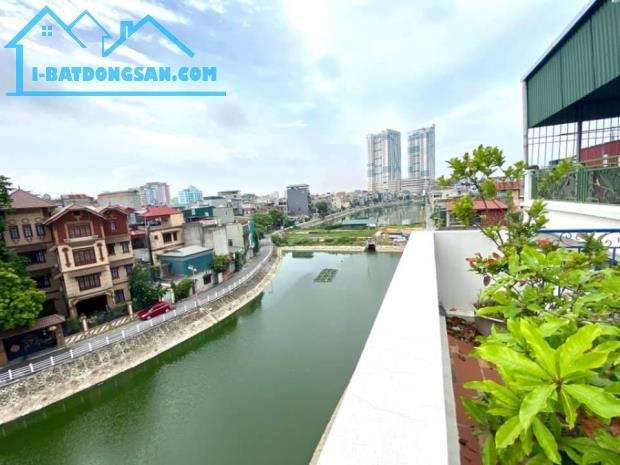 Bán gấp nhà Ngọc Lâm view hồ Tai Trâu,65M,MT 4.5M,KD đỉnh,ô tô tránh.Hơn 15 tỷ