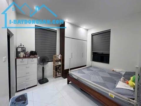 GẤP GẤP CẦN BÁN CĂN NHÀ Ở DUY TÂN CẦU GIẤY 62M NHỈNH 2 TỶ