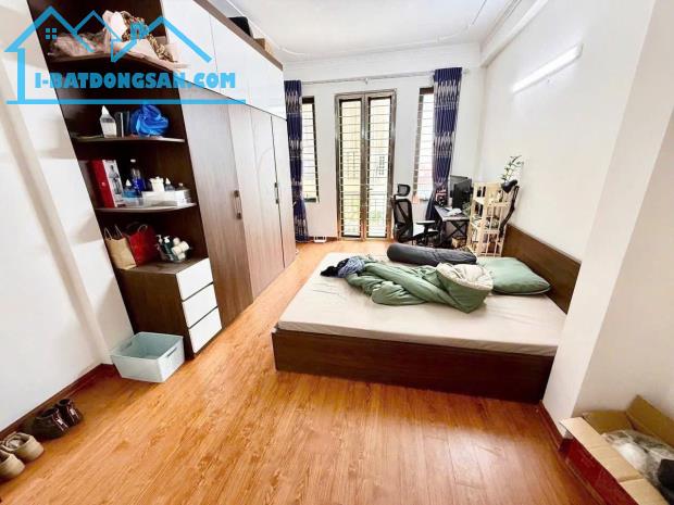 NHÀ ĐẸP ĐÀO TẤN LIỄU GIAI - 5 TẦNG RỘNG RÃI - MẶT TIỀN ĐẸP - GIÁ CỰC RẺ - 2