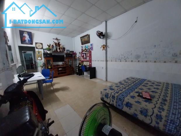 HẺM 5M - TÂN THỚI NHẤT, GẦN TRƯỜNG TRẦN PHÚ – KDC, KD TỐT, 80M2 (4x20) CẤP 4 TIỆN XÂY MỚI - 2