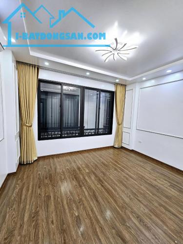 🏡 Bán nhà Ngọc Lâm, Long Biên, 41m2 x 5 tầng, Nhà mới, Ở ngay, Gần BV Tâm Anh, 8 tỷ 2 - 5
