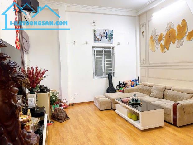 Bán Nhà Ngõ 69 Hoàng Văn Thái 46,25m2 Ô Tô Dừng Đỗ Giá Chỉ Nhỉnh 6 Tỷ