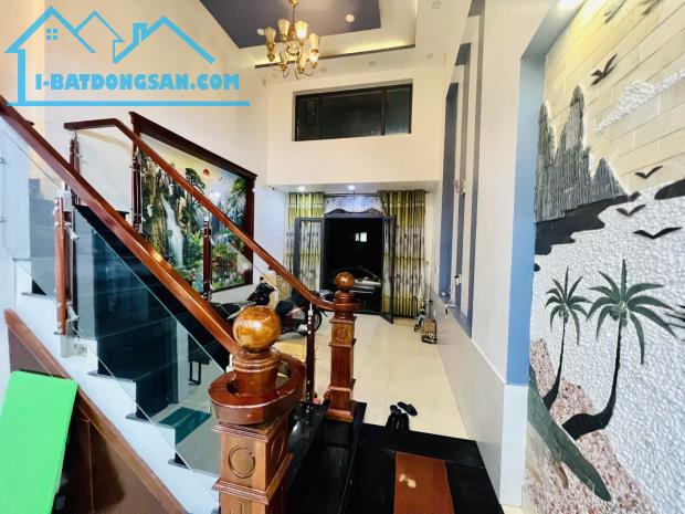 BÁN NHÀ 5 TẦNG, HXH QL13, 3 BƯỚC VẠN PHÚC CITY, KHU PHÂN LÔ AN NINH, SHR, HOÀN CÔNG - 1