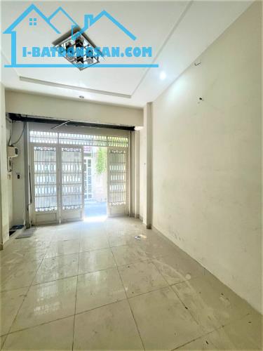 GIÁ TỐT !!! 200TR/M2 - HXH 4M NGAY CHỢ HOA QUẬN 10 - DT 3.6x12M 2 TẤM - TIỆN MỞ VP CTY/SPA - 1