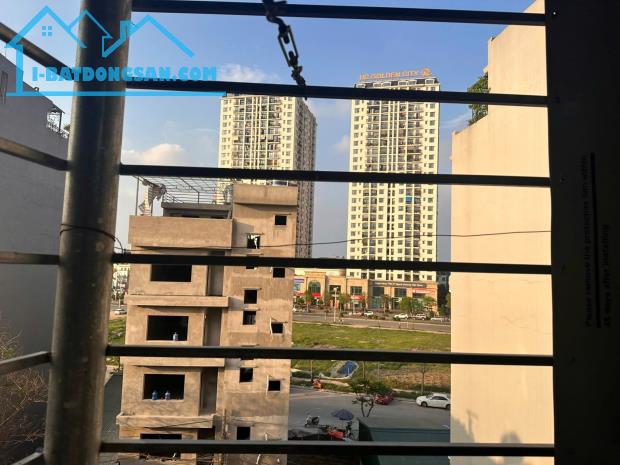 Gia đình cần bán nhà riêng 5 tầng, 30m2, hiện đại - đầy đủ công năng - 4