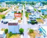 Vị trí vàng đối diện trường học, mặt tiền đường lớn!  Lô đất tọa lạc tại vị trí cực kỳ đắc