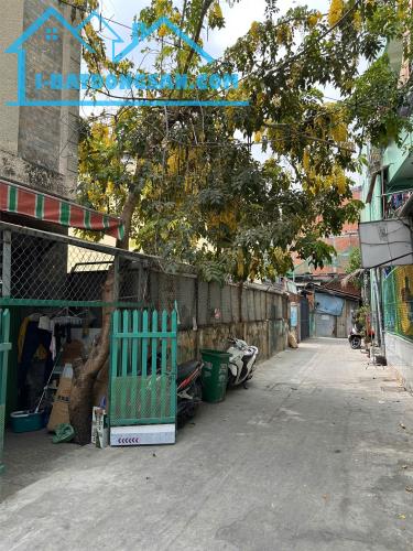 Đất đẹp- giá đầu tư Chính Chủ cần Bán Nhanh Lô Đất vị trí tại quận 6 , TPHCM