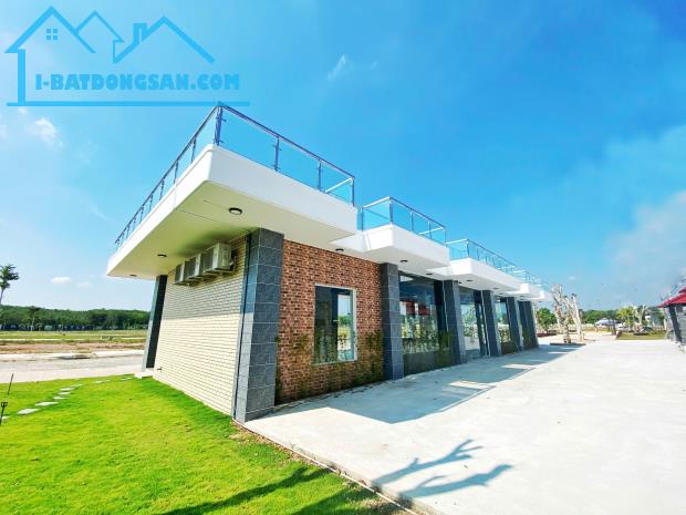 Nhà phố nội KDT siêu tiện ích tại nội KDT ngay Vòng xoay Cổng Xanh đối diện KCN Tân Bình - 1