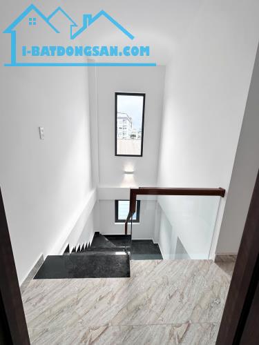 Cần Bán Nhà mới sổ riêng xây dựng đường La Sơn Phu Tử, P6, Đà Lạt Giá 4.5 tỷ - 2