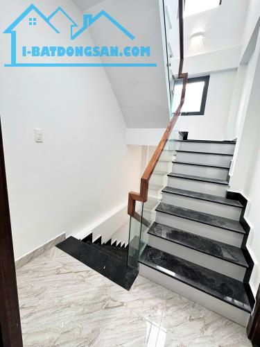 Cần Bán Nhà mới sổ riêng xây dựng đường La Sơn Phu Tử, P6, Đà Lạt Giá 4.5 tỷ - 4