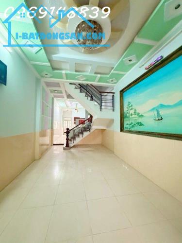 Nhà đẹp 4 tầng Trung mỹ tây tiềm năng kinh doanh - 1