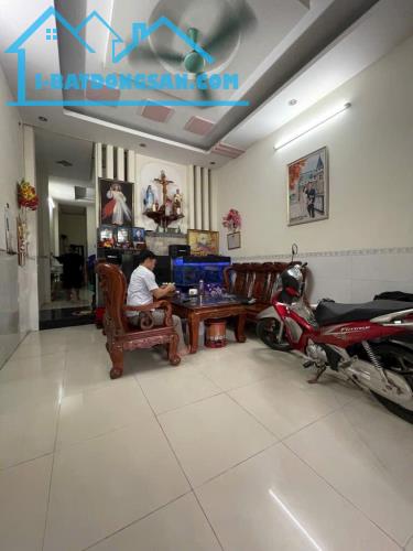 BÁN NHÀ BÌNH TÂN GẦN AEON TÂN PHÚ - 80M2 - 4 TẦNG - HÈM 8M THÔNG CHỈ 5.9 TỶ TL - 2