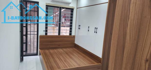 7TẦNG THANG MÁY - MINH KHAI - HAI BÀ TRƯNG - 90m x 28 PHÒNG - DOANH THU 2 TỶ/NĂM - 28.5 TỶ - 1