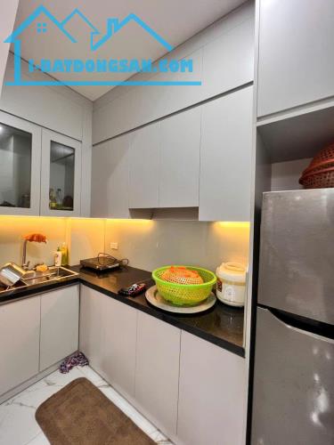 CỰC HIẾM NHÀ MỚI NAM DƯ- 5.6 TỶ- Ô TÔ ĐỖ CỬA - 35M2 - ĐƯỜNG THÔNG - 2