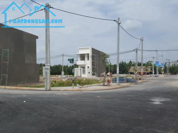 SIÊU HIẾM DT 38M2- NHỈNH 4,2TỶ Ô TÔ - KINH DOANH - NGAY SAU TRƯỜNG ĐH KIẾN TRÚC!
