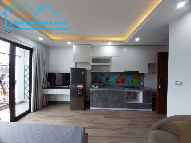 Cho thuê căn hộ dịch vụ View Hồ Tây ở Phố Trích Sài. Gần Trung tâm thương mại Lotte Tây Hồ