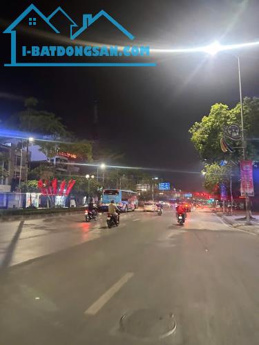 🔥💜MẶT PHỐ NGÔ GIA TỰ 90M2 C4 MT 4.6M CHÀI 32.7 TỶ - VỈA HÈ - KD - NGAY ĐẦU VÒNG XUYẾN - 2