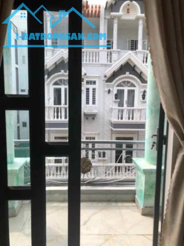 Nhà đẹp Bình Tân giá chỉ 5.3 tỷ