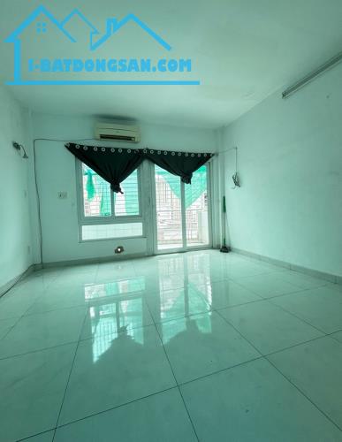 HẺM XE TẢI – nhà 3 TẦNG - DÒNG TIỀN 12tr/th – chỉ 6 tỷ