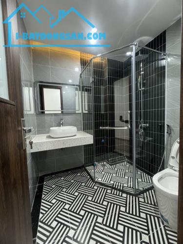 🏡 Bán nhà 4 tầng, Ngọc Lâm, Long Biên, 44m2, Thang máy, Sát phố, gần trường, 9 tỷ 65 - 7