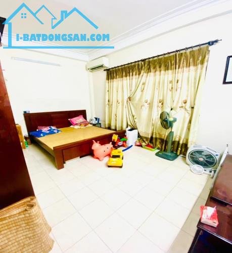 Bán nhà Hoàng Hoa Thám Liễu Giai Ba Đình dân xây sđcc 32m 5 tầng 5.4 tỷ - 4