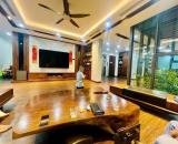 Mặt phố Garmuda Gardens 129m2, giá: 41.8 tỷ, mt: 5.5m, 4 tầng, vỉa hè 8m, ở và kinh doanh