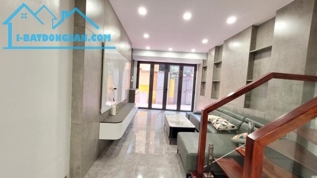 Chính chủ cần tiền bán gấp nhà mới phố Đàm Quang Trung,dt 45m2, 20m ra phố,full nội thất - 1