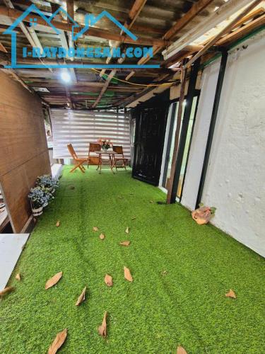 BÁN NHÀ QUỲNH MAI - 2.7 TỶ - 20M2 - Ô TÔ ĐỖ - FULL NỘI THẤT - 4