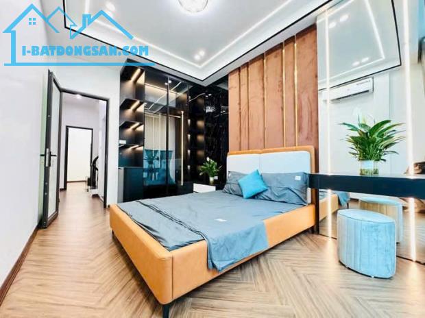 HOÀNG HOA THÁM - LÔ GÓC 2 MẶT THOÁNG - NGÕ THÔNG - Ô TÔ 5 TẠ ĐỖ CỬA - GẦN 50M² NHỈNH 10 TỈ - 1
