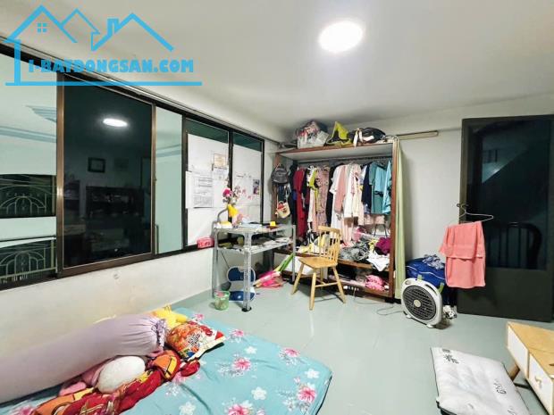 Chính Chủ - Đã Hoàn Công, Ngang 5,5M x 7M , 5 Tầng Đúc Với  4PN , 3WC - Lê Văn Sỹ  - Q3 - 4