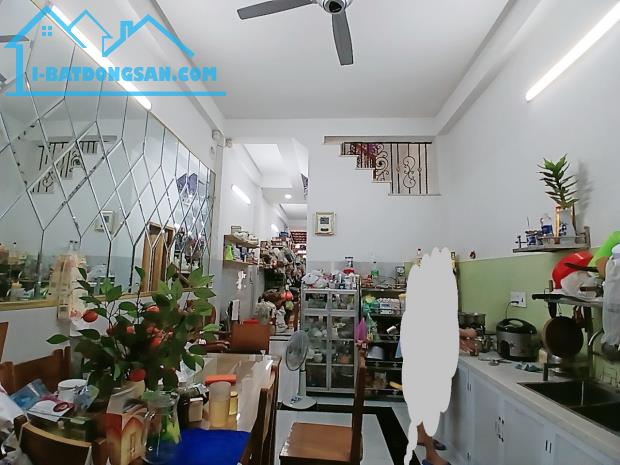 Siêu phẩm 3 tầng trung tâm Lê Văn Việt Hiệp Phú, Thủ Đức, 70m2, chỉ 6 tỷ X - 2