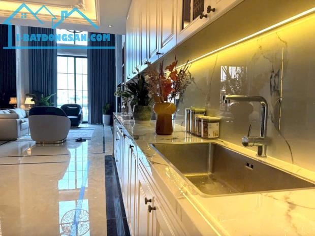 👉👉Long Biên,Mặt Phố Đàm Quang Trung 89m2-28 tỷ-TOÀ NHÀ 8 tầng-THANG MÁY-FULL NỘI THẤT