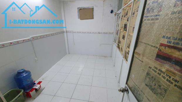 Bán Nhà Riêng tại Nguyễn Văn Luông, Phường 11, Quận 6, TP.HCM, giá siêu hời 1,95 tỷ, 20m2 - 2