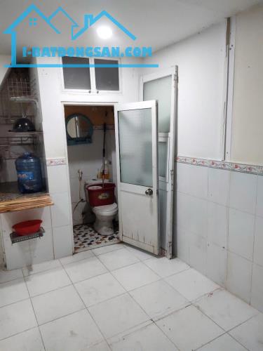 Bán Nhà Riêng tại Nguyễn Văn Luông, Phường 11, Quận 6, TP.HCM, giá siêu hời 1,95 tỷ, 20m2 - 3
