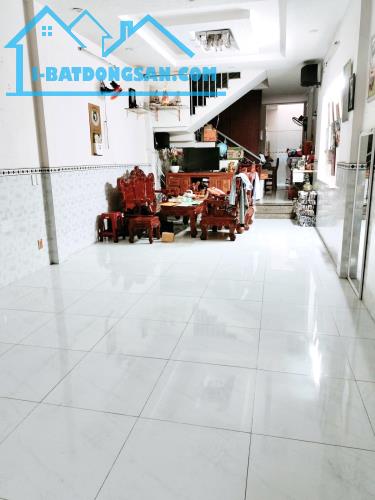 Bán Nhà Hẻm Xe Hơi, Sát MT, Ngay Chợ Tân Hương, Tân Phú, 90M2, Chỉ 7.x Tỷ