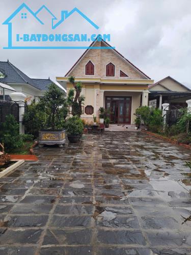 BÁN BIỆT THỰ SÂN VƯỜN 365.6M2 TẶNG FULL NỘI THẤT CÁCH BIỂN CẢNH DƯƠNG 1KM - 3