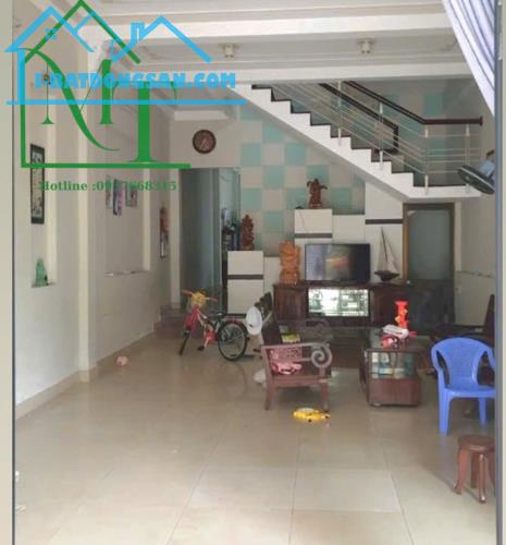 🏡 Nhà Đẹp 3 Tầng – Mặt Tiền Huỳnh Tấn Phát – 110m2 – Chính Chủ Bán Gấp!