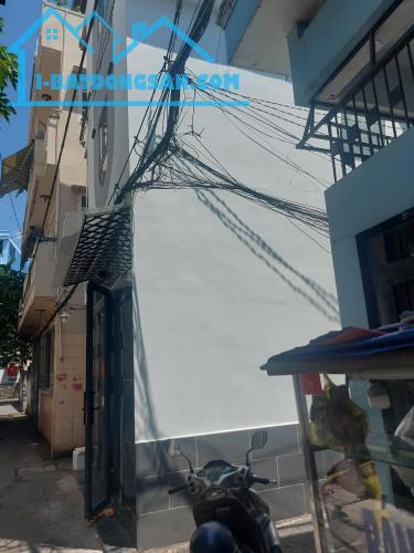 Vị trí hiếm! hẻm xe hơi tới nhà, Nguyễn Văn Đậu, Bình Thạnh - (4 x 11m) - 2 tầng - Giá - 1