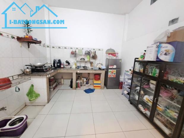BÁN NHÀ 2 TẦNG - 60M2 - PHƯỜNG TÂN ĐÔNG HIỆP - ĐƯỜNG ĐÔNG TÁC - TP DĨ AN - GIÁ 3.6 TỶ. - 3