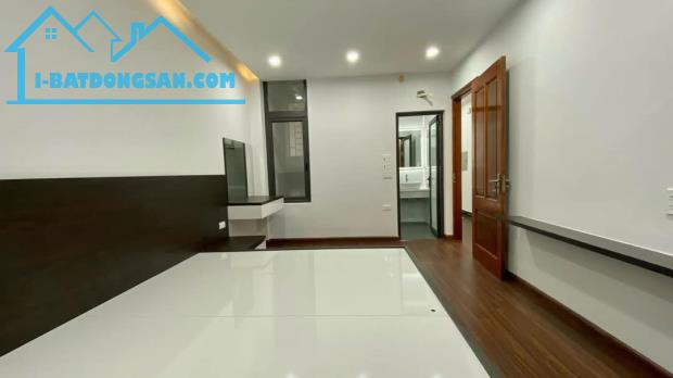 GỐC ĐỀ - HOÀNG MAI, XÂY MỚI, THANG MÁY, VỈA HÈ: 75M, 7T, MT: 5.2M, GIÁ 24.5 TỶ