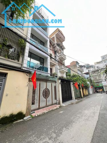 CỰC HIẾM-Bán nhà Ô tô tránh Phố Liễu Giai, Vạn Bảo 34/47m, 5Tầng, MT 4.6m 17 tỷ