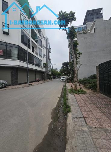 💜💜TĐC NGỌC THỤY 62.3M2 CHÀO 17.8 TỶ - 2 THOÁNG - PHÂN LÔ VỈA HÈ - VIEW 3 QUẢ ĐỒI - HÀNG - 4