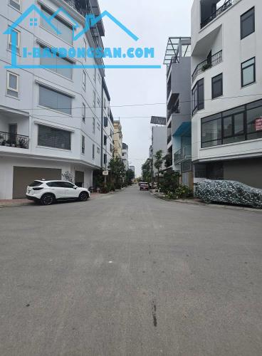 💜💜TĐC NGỌC THỤY 62.3M2 CHÀO 17.8 TỶ - 2 THOÁNG - PHÂN LÔ VỈA HÈ - VIEW 3 QUẢ ĐỒI - HÀNG - 1