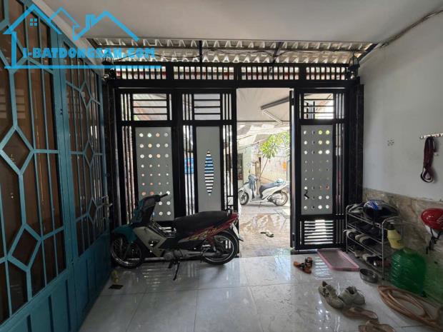 BÁN NHÀ HẺM 194 CHIẾN LƯỢC, BÌNH TRỊ ĐÔNG , BÌNH TÂN, nhỉnh 4 TỶ - 2